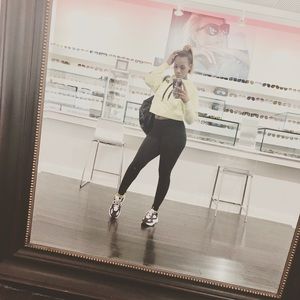 Meet your Posher, Davida